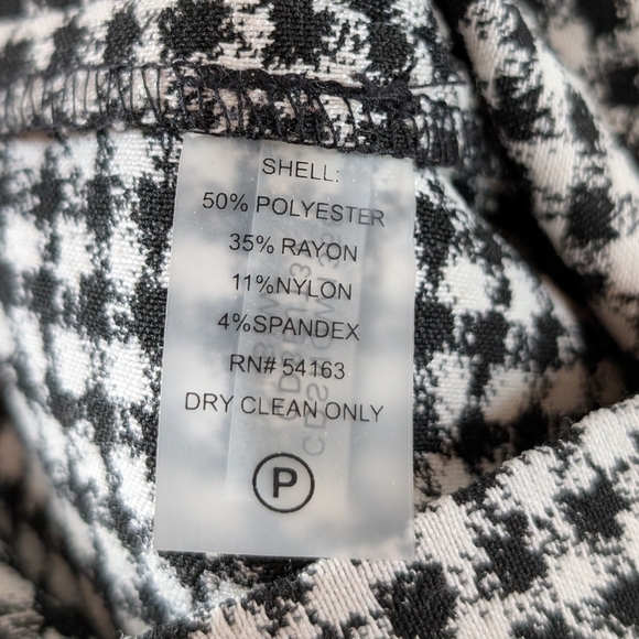 Calvin Klein Black And White Pattern Dress - Picture 4 of 4